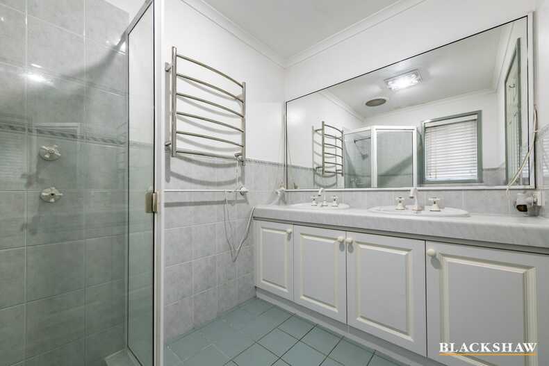 26 Loureiro Street Conder