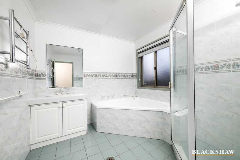 26 Loureiro Street Conder