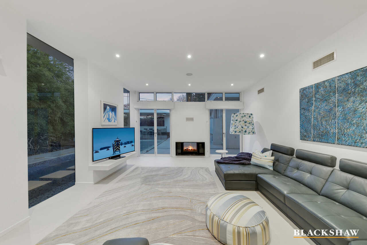 15 Wells Gardens Griffith