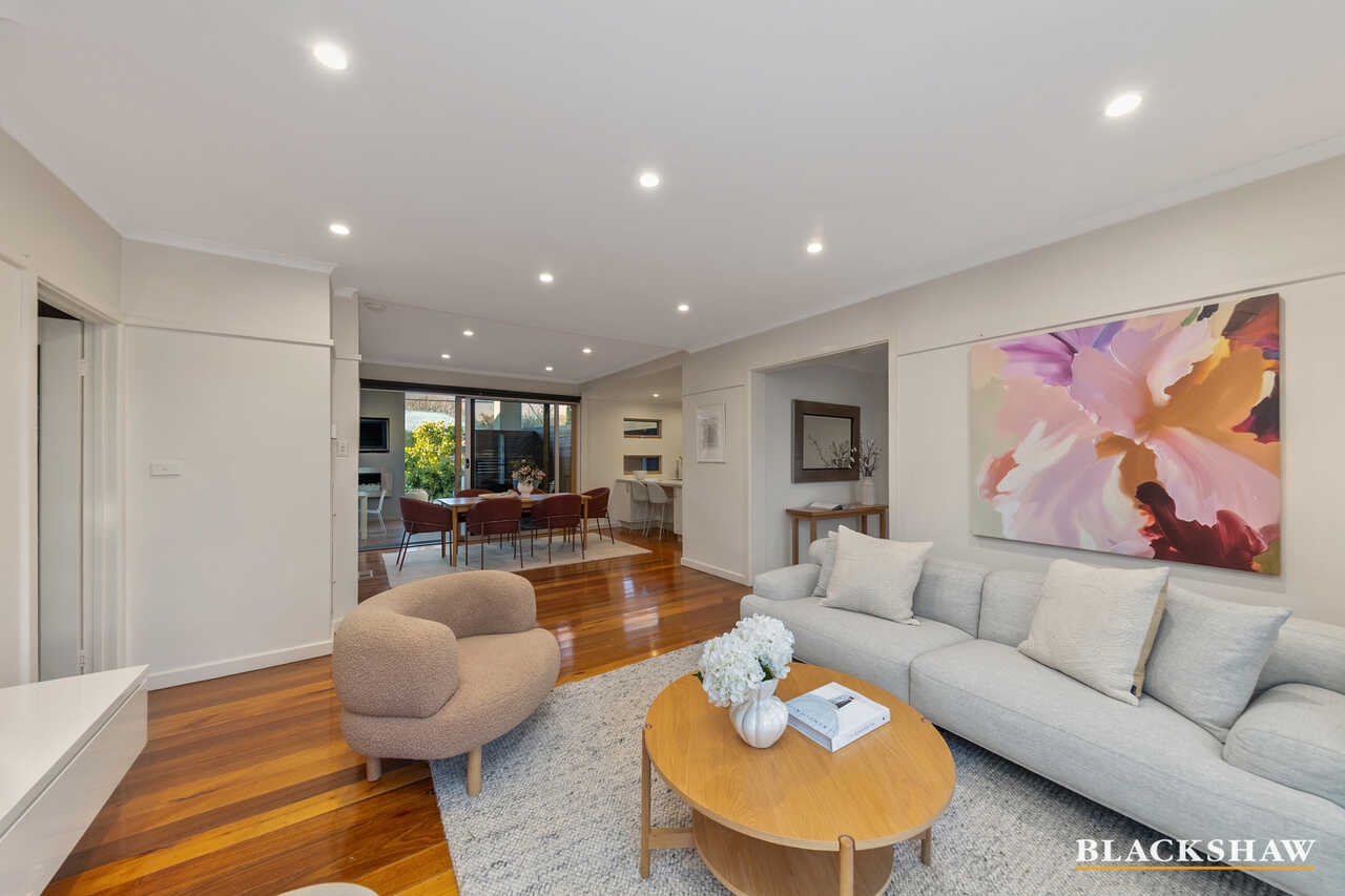 4 Abbott Street Yarralumla