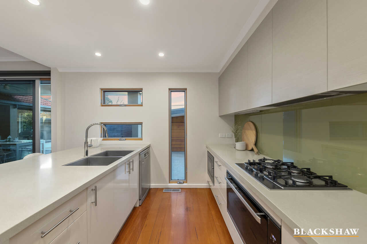 4 Abbott Street Yarralumla