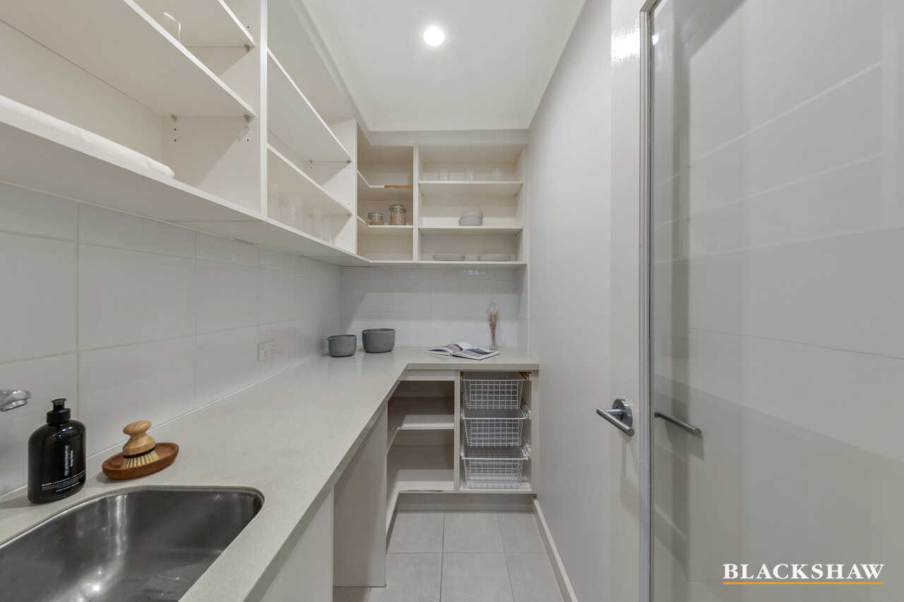 4 Abbott Street Yarralumla