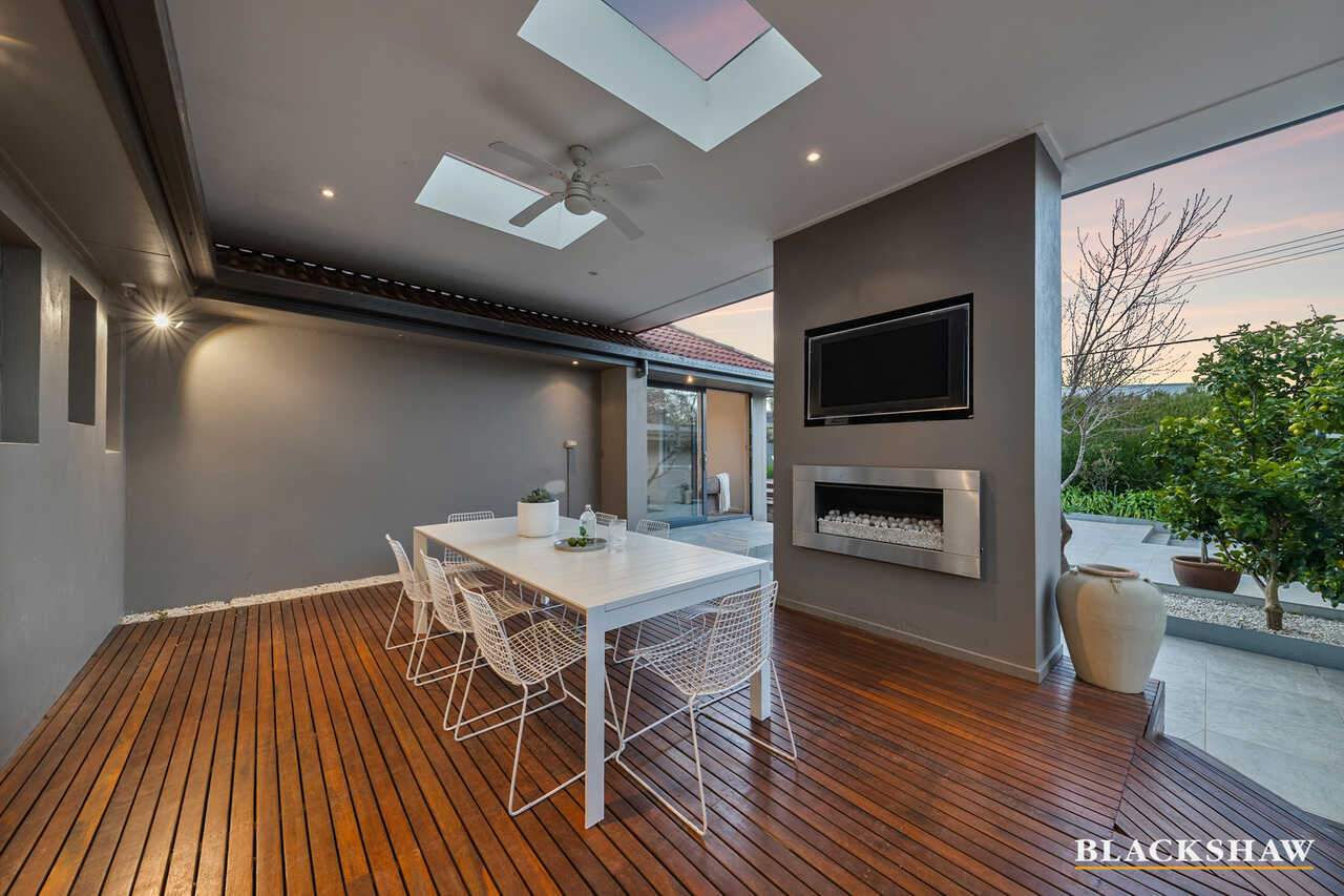 4 Abbott Street Yarralumla