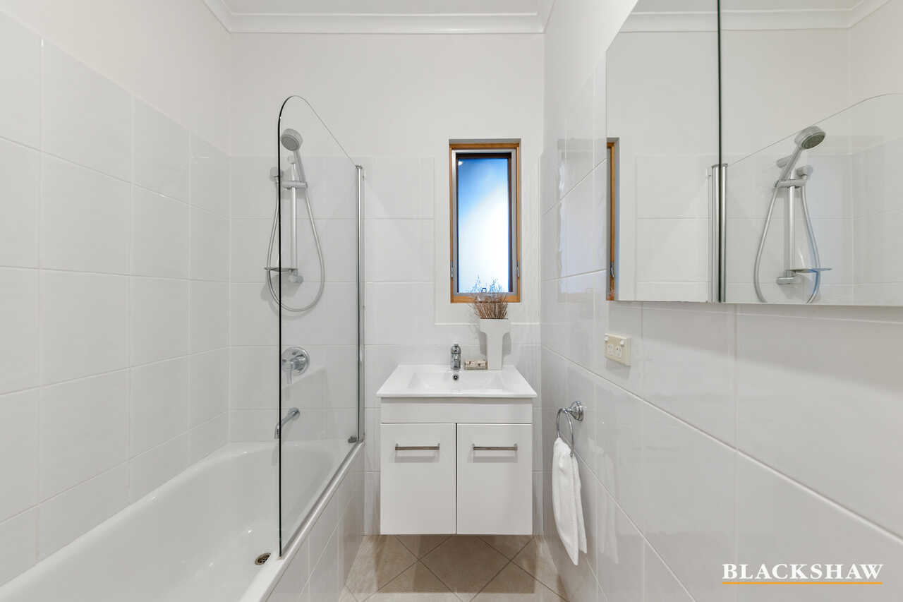 4 Abbott Street Yarralumla