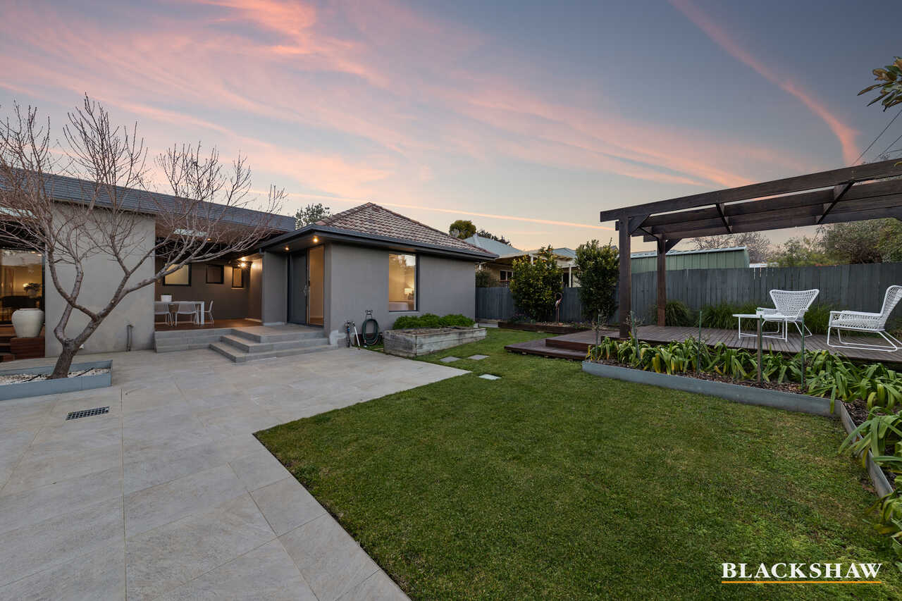 4 Abbott Street Yarralumla