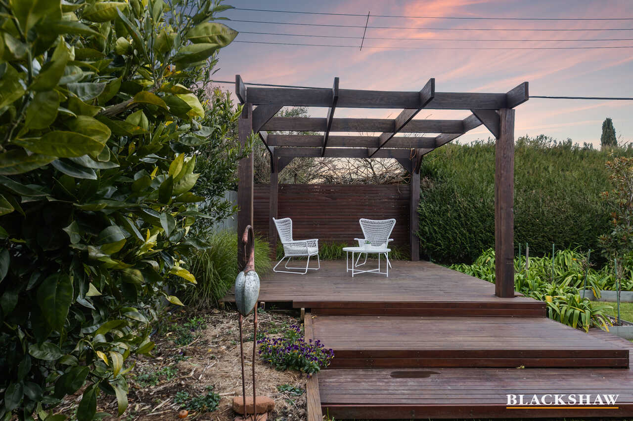 4 Abbott Street Yarralumla