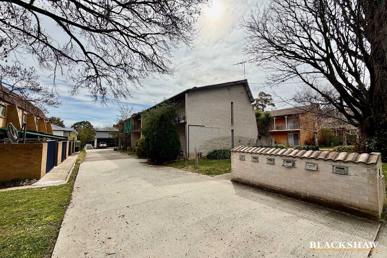 3/8 Yarrow Street Queanbeyan