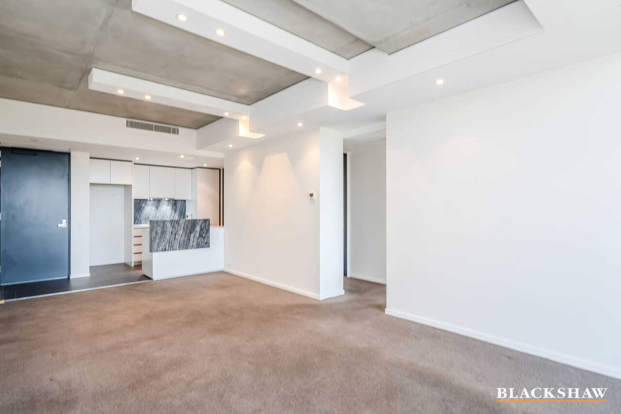 1001/19 Marcus Clarke Street City