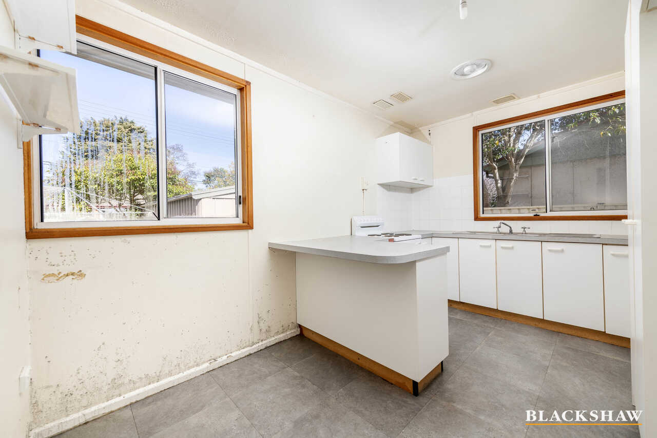 70 Longstaff Street Lyneham
