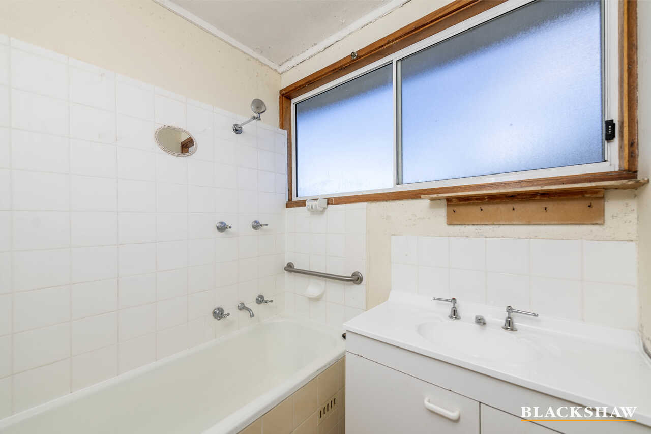 70 Longstaff Street Lyneham
