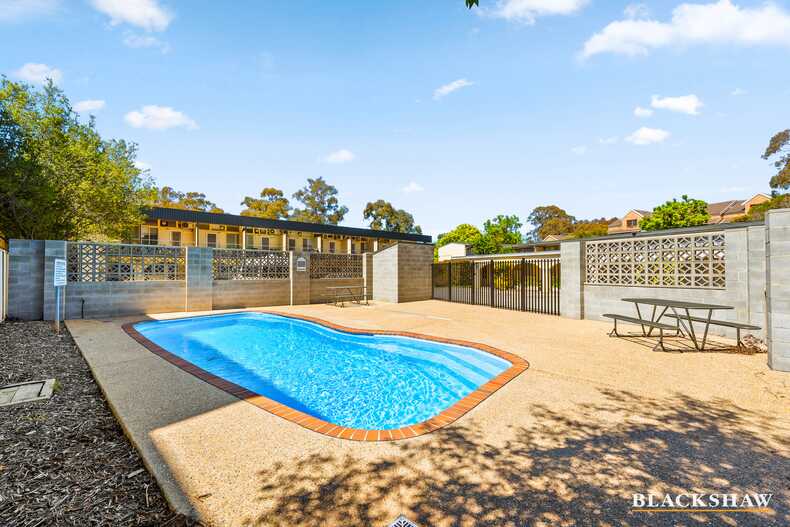 36/47 McMillan Crescent Griffith