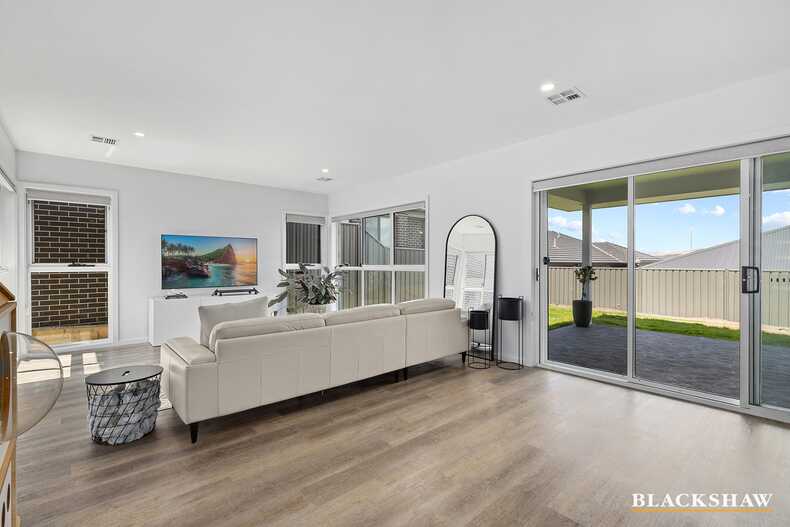 60 Erskine Loop Googong