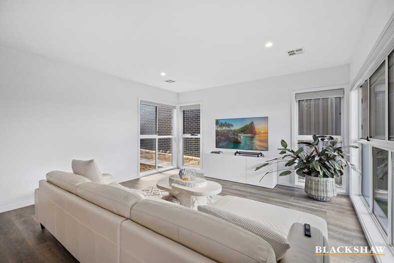 60 Erskine Loop Googong