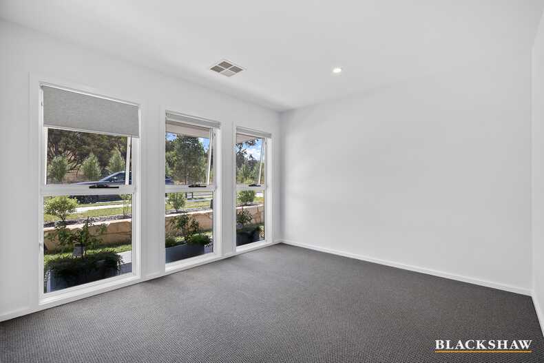60 Erskine Loop Googong