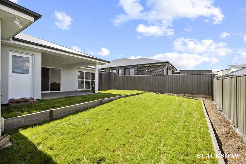 60 Erskine Loop Googong
