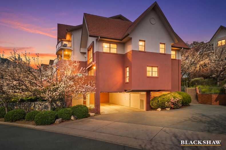33/7 Hopegood Place Garran