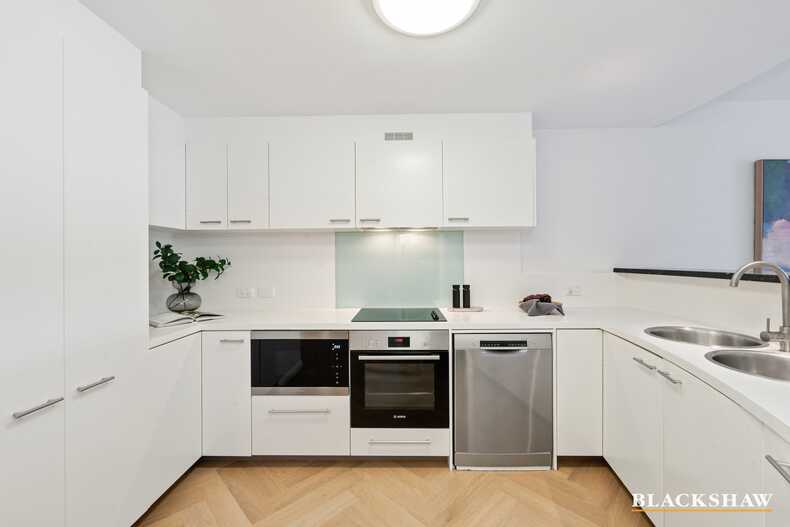 33/7 Hopegood Place Garran