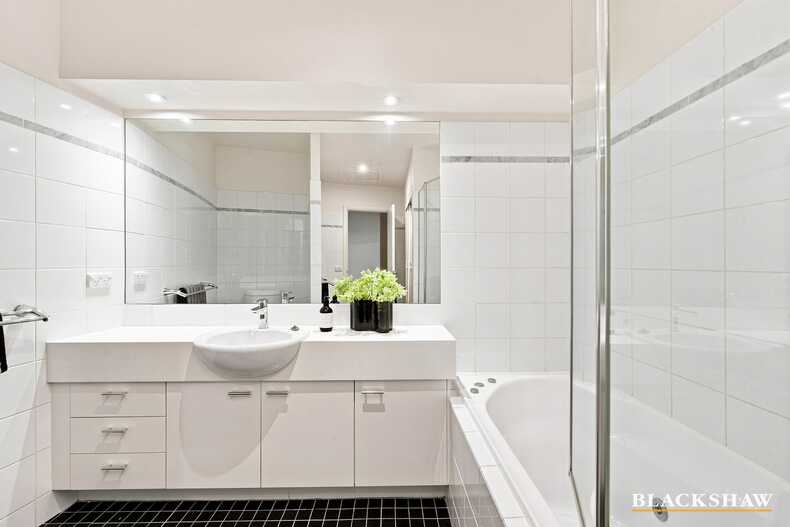 33/7 Hopegood Place Garran