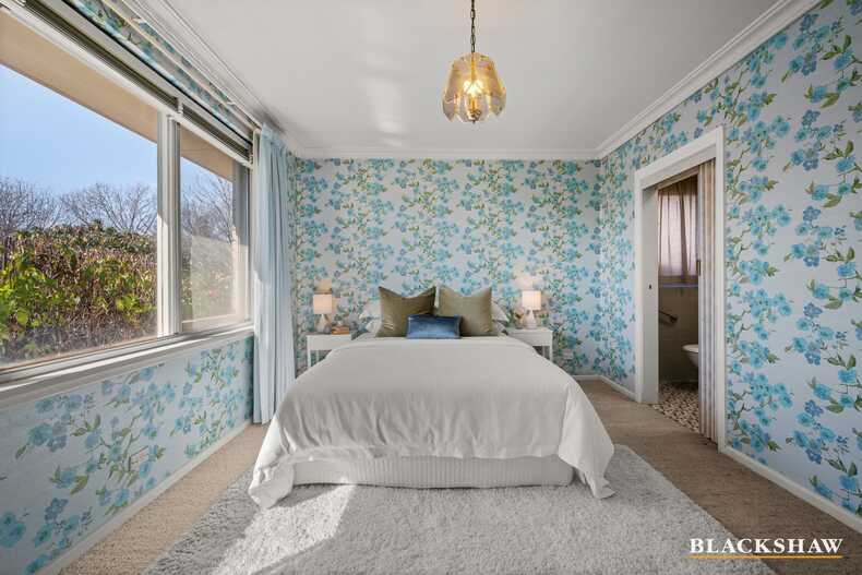6 Sirius Place Red Hill
