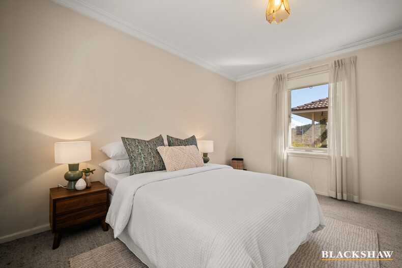 6 Sirius Place Red Hill