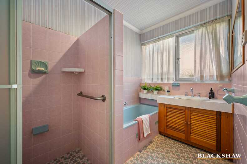 6 Sirius Place Red Hill