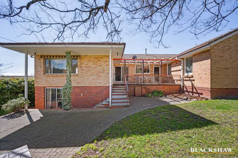6 Sirius Place Red Hill