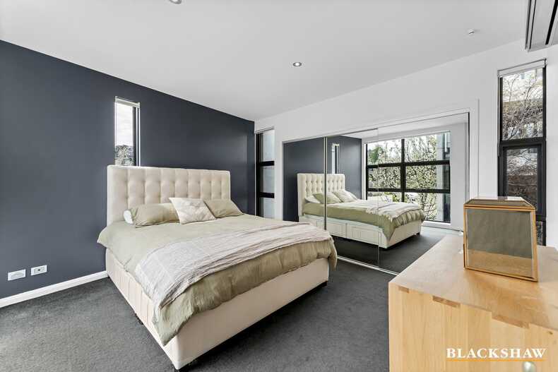17/43 Hampton Circuit Yarralumla