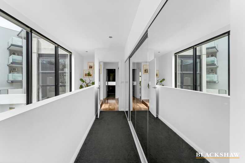 17/43 Hampton Circuit Yarralumla