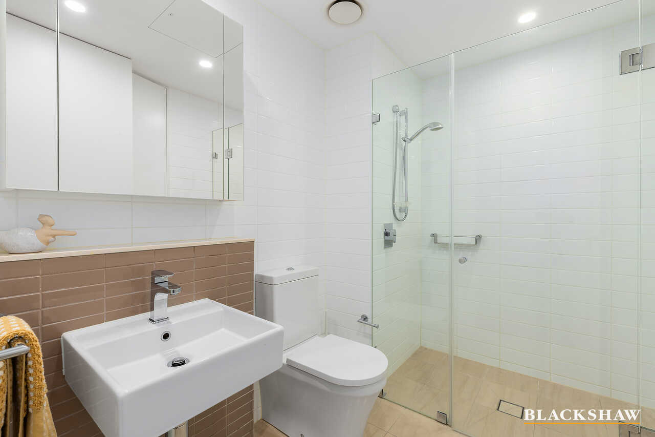 71/22 Eyre Street Kingston