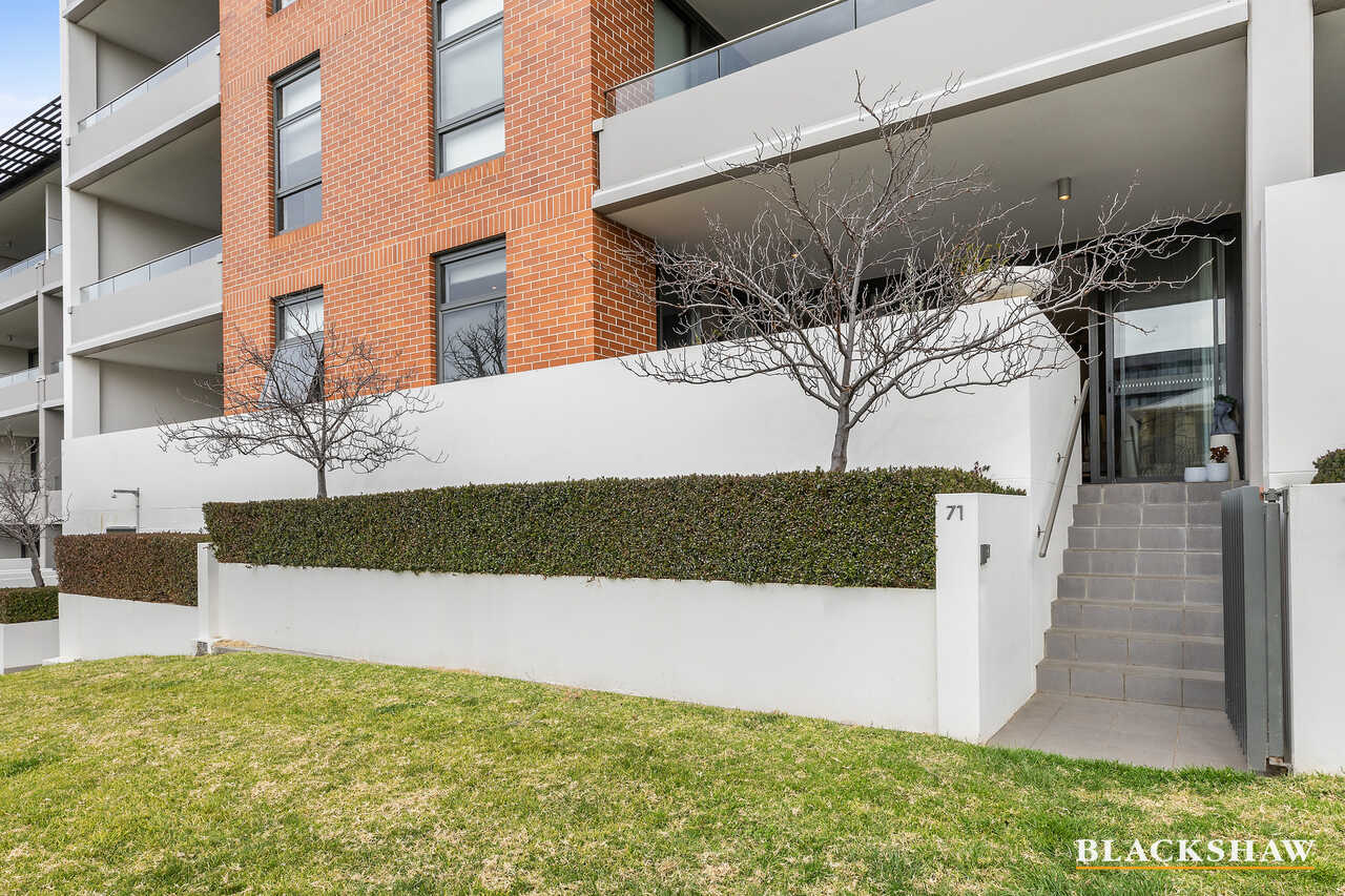 71/22 Eyre Street Kingston