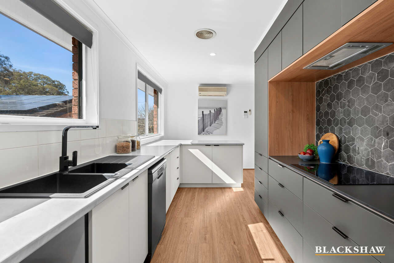 16 Burnett Street Kaleen