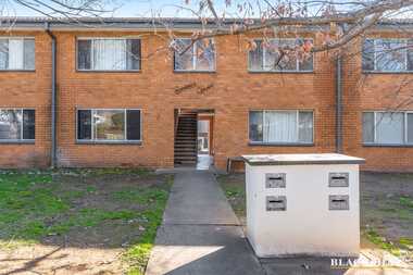 9/9 Wark Street Hughes