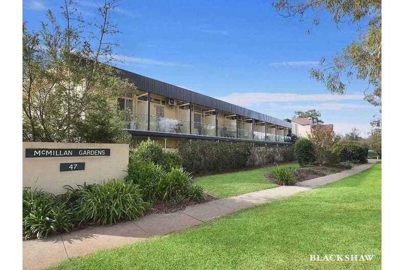51/47 McMillan Crescent Griffith 51/47 McMillan Crescent Griffith