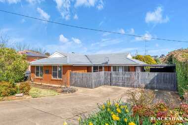 27 Merriman Drive Yass