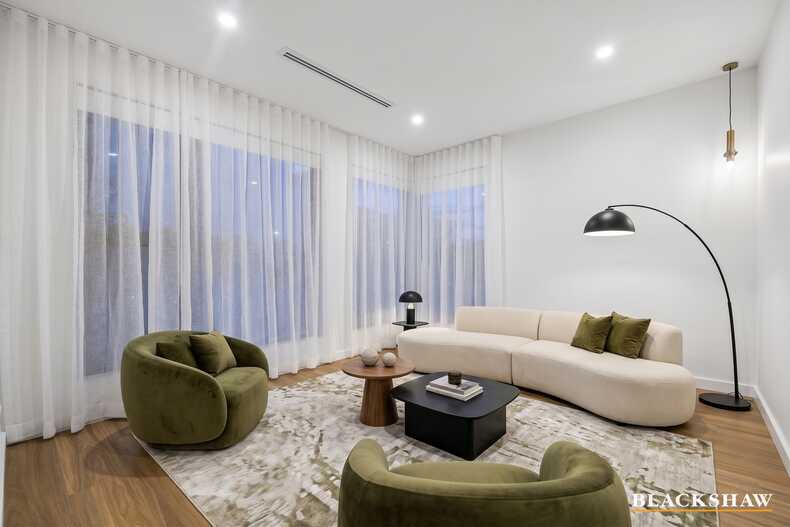 31 Maymuru Way Whitlam