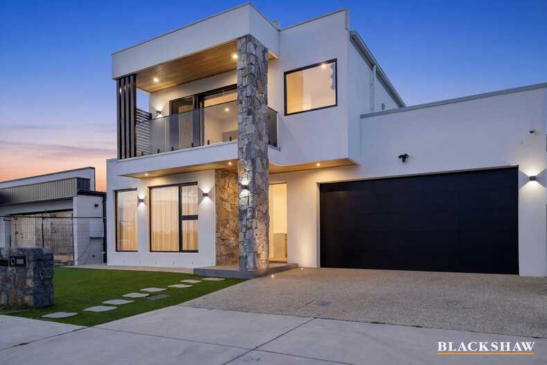 31 Maymuru Way Whitlam