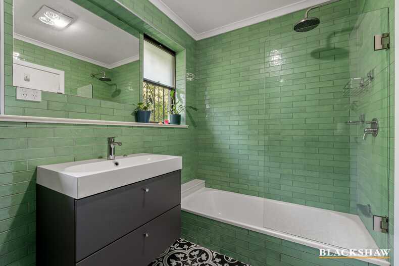 7 Tallara Parkway Narrabundah 7 Tallara Parkway Narrabundah