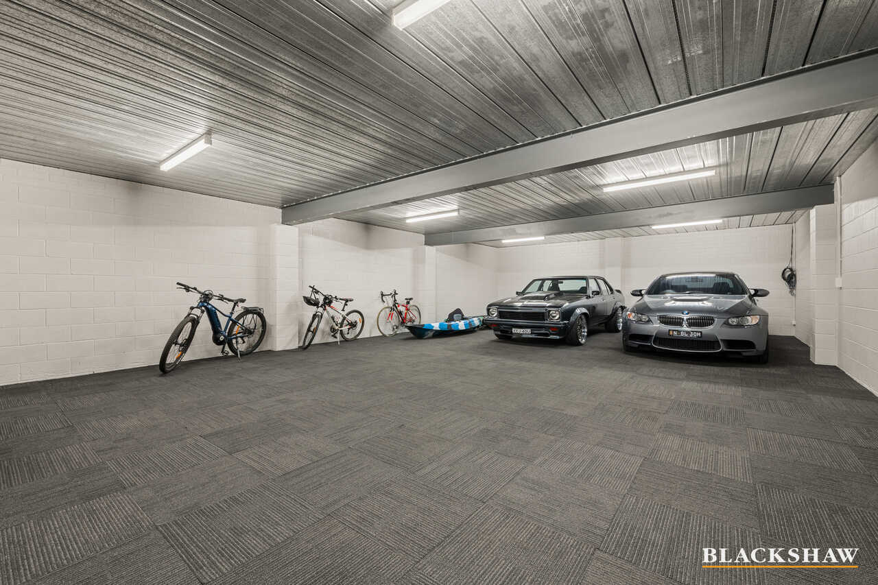 6 Hamilton Place Jerrabomberra