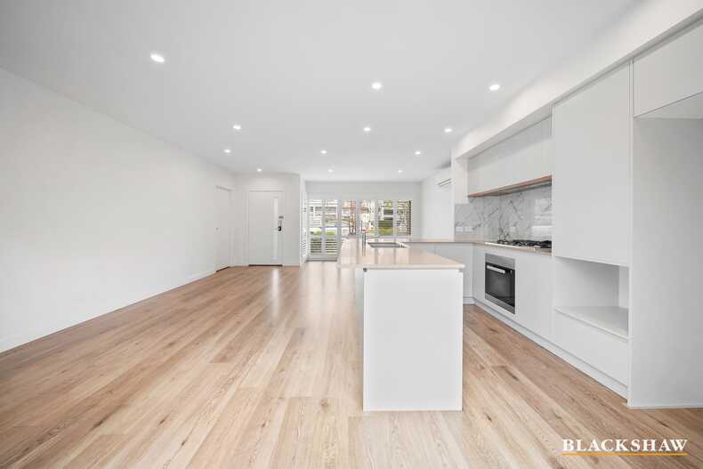 33/2 Bulletin Street Lawson