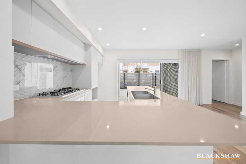 33/2 Bulletin Street Lawson