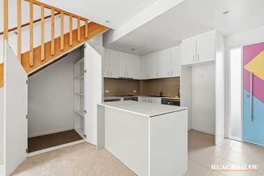 15/93 Nemarang Crescent Waramanga
