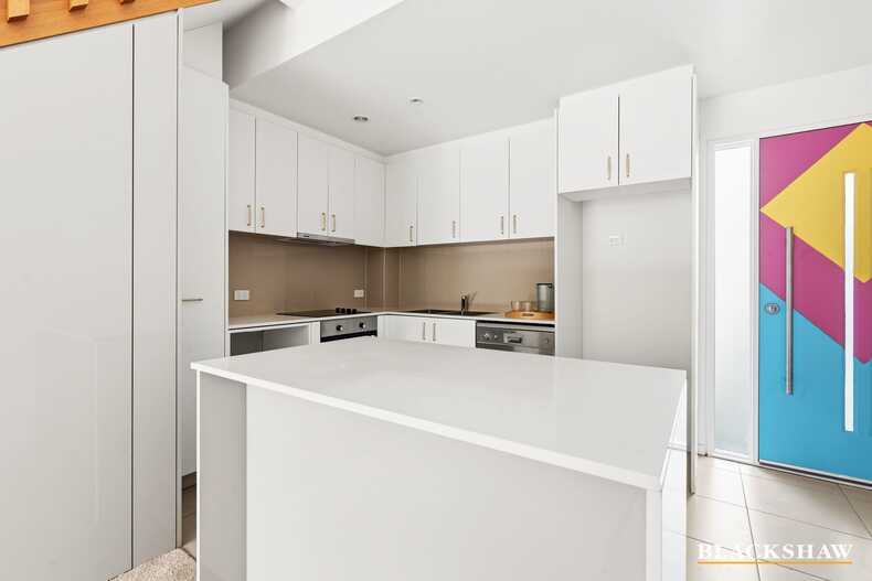 15/93 Nemarang Crescent Waramanga