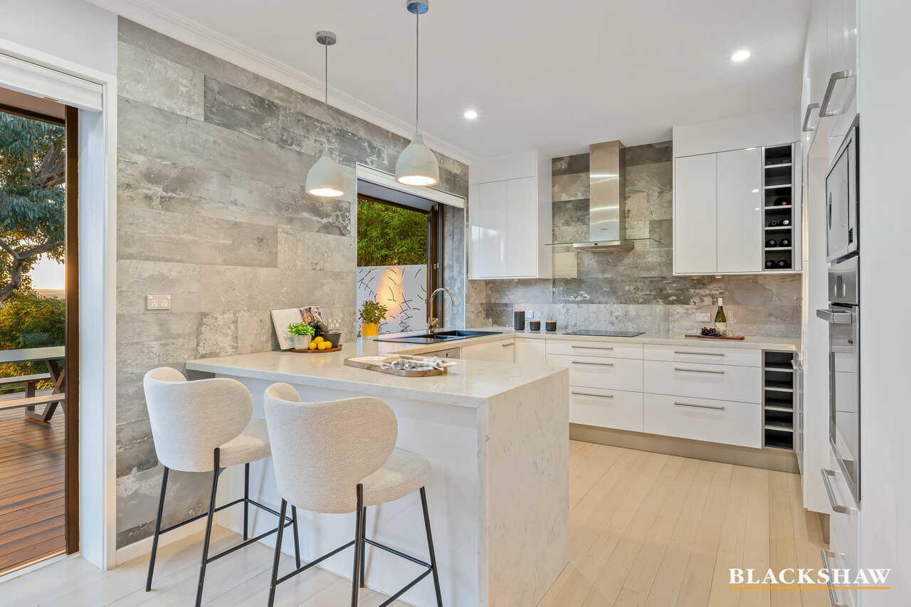 9 Northcott Street Crestwood