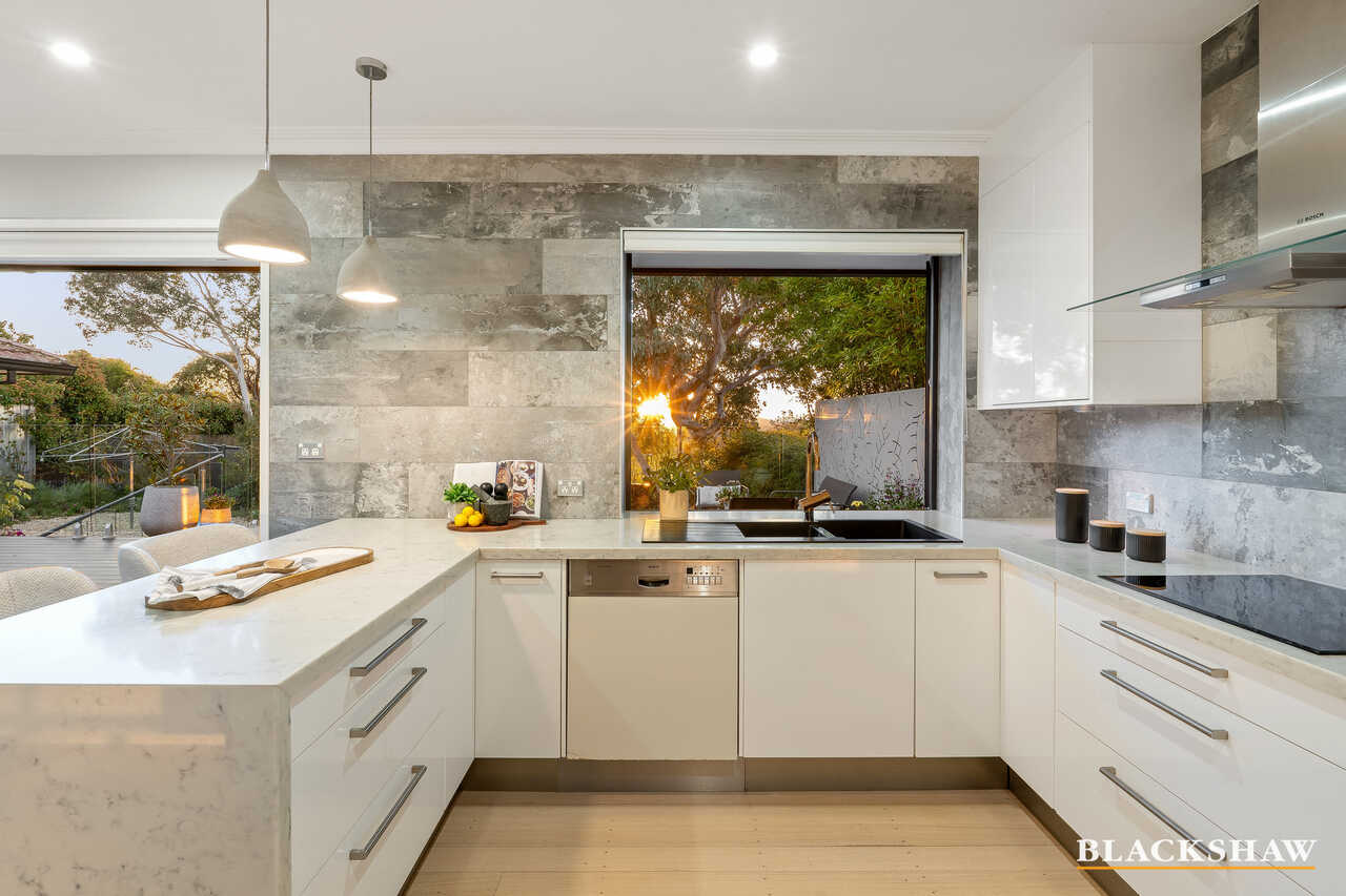 9 Northcott Street Crestwood