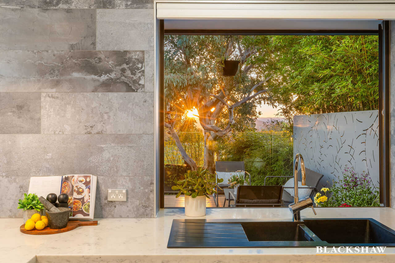 9 Northcott Street Crestwood