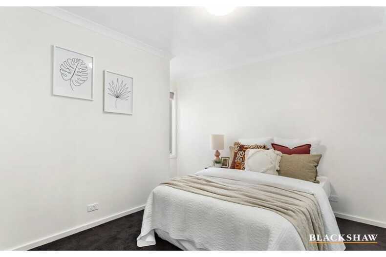33/96 Arthur Blakeley Way Coombs
