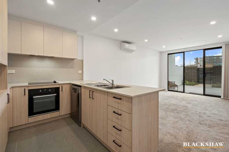 5/170 John Gorton Drive Coombs