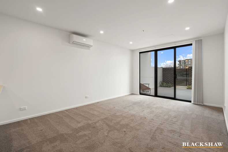 5/170 John Gorton Drive Coombs