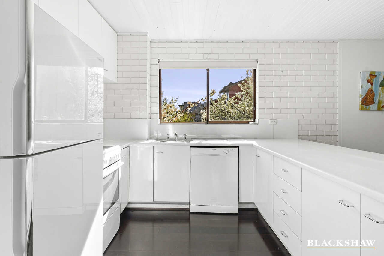 10/22 Leichhardt Street Griffith