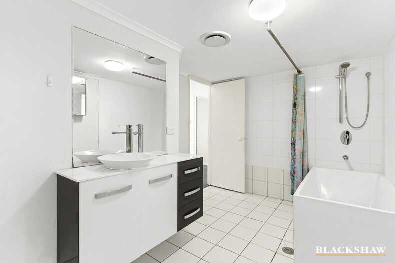 10/22 Leichhardt Street Griffith 10/22 Leichhardt Street Griffith